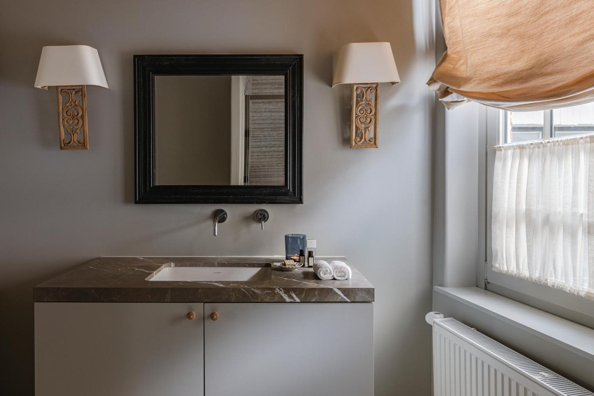 Guesthouse Aubrey - Charming Cottage In The Heart Of Brugge Dış mekan fotoğraf